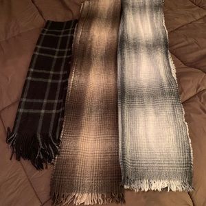 Men’s scarves Lot of 3